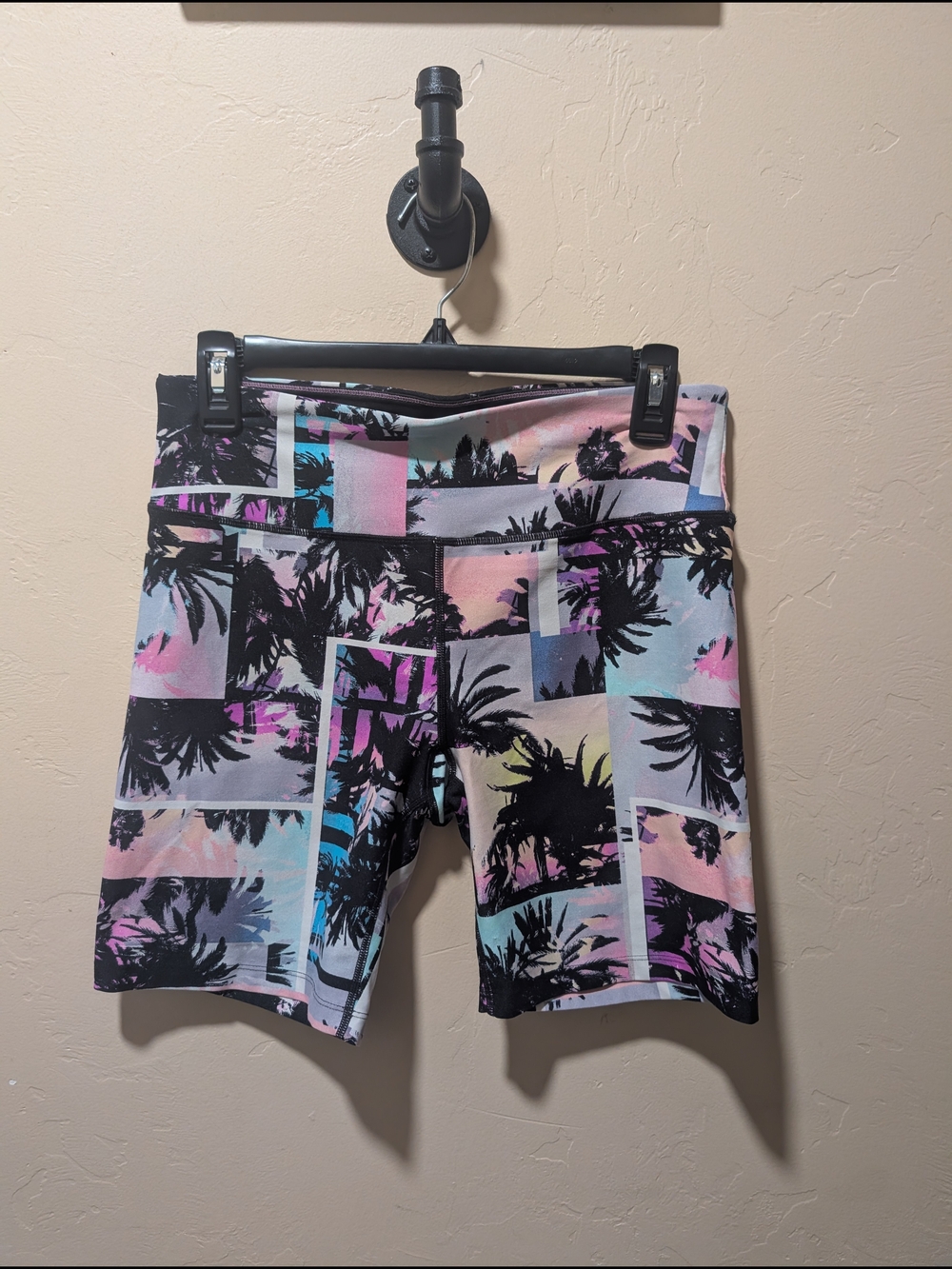 Woman Calvin Klein Performance Black Miami Beach Palm Wick Athletic Shorts Large
